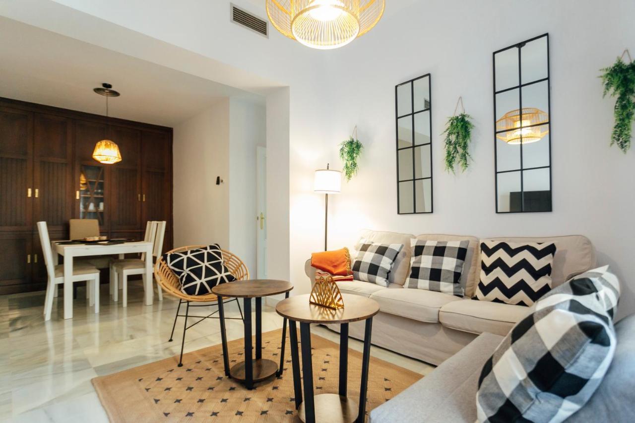 Alohamundi Almansa II Apartment Seville Exterior photo