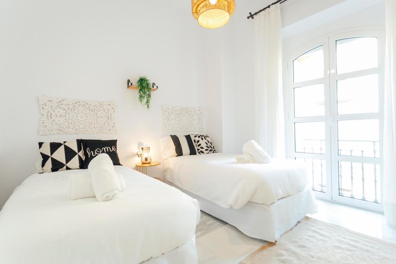 Alohamundi Almansa II Apartment Seville Exterior photo