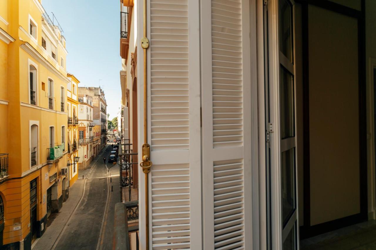 Alohamundi Almansa II Apartment Seville Exterior photo
