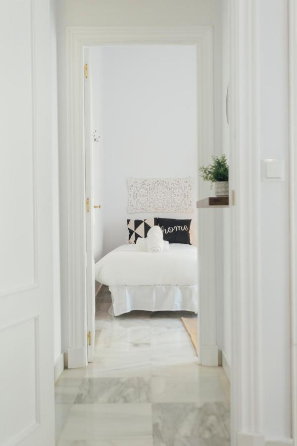 Alohamundi Almansa II Apartment Seville Exterior photo