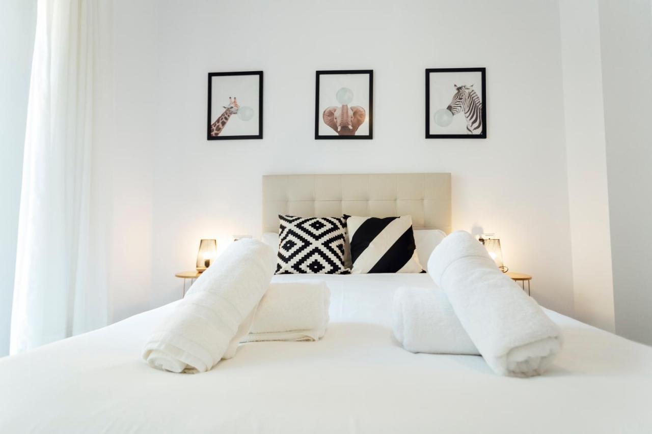 Alohamundi Almansa II Apartment Seville Exterior photo